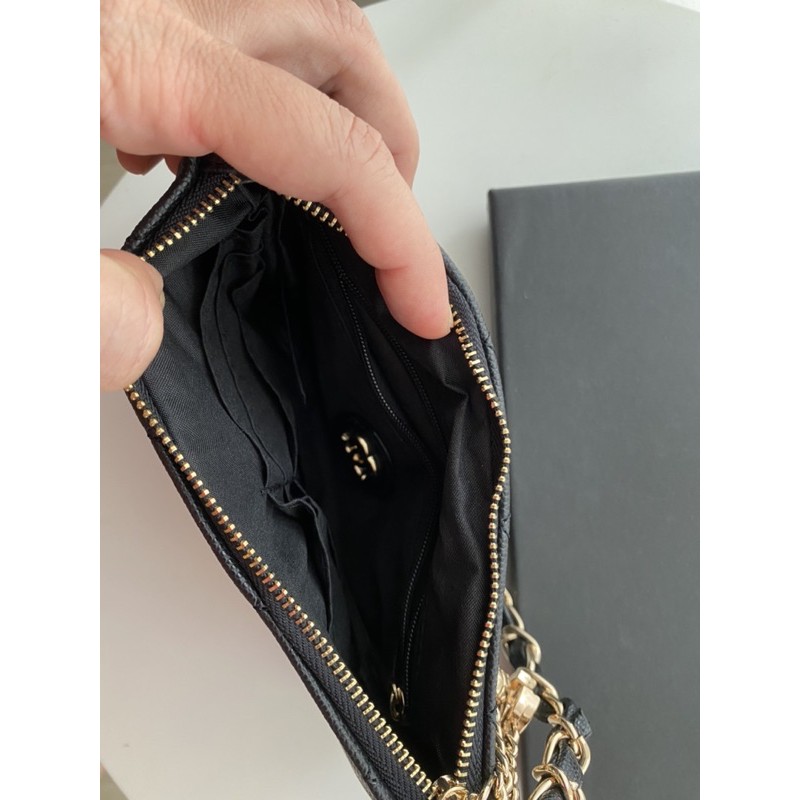 Ví cầm tay size trung