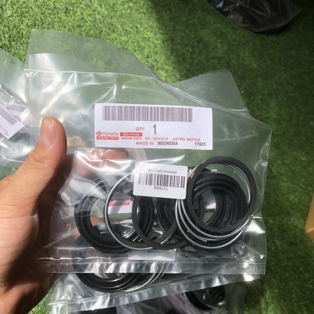 BỘ SIN CHỤP BỤI THẮNG ĐĨA TOYOTA FORTUNER
