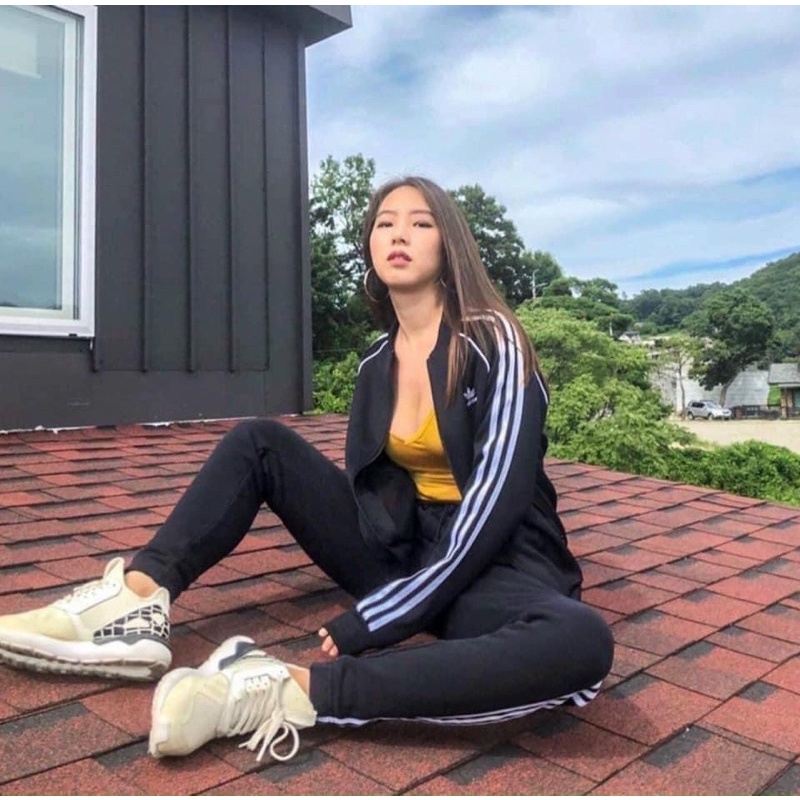 (HÀNG XUẤT XỊN) Áo khoác das đen đơn giản Bomber 3 Stripes Full Tem Tag,Made In Cambo Full Khoá Ép Cao Cấp Chống nước