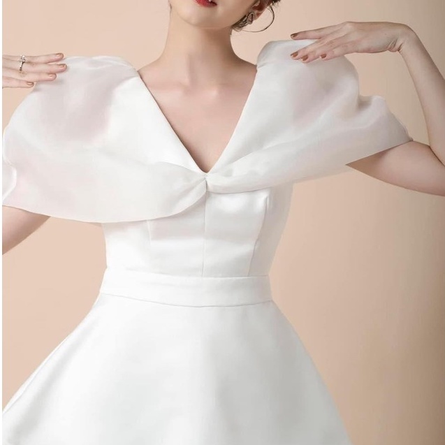 Áo peplum cổ V phối oganza tay phồng