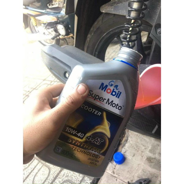 Nhớt cao cấp Mobil Super Moto Scooter 10w40 800ml Dùng Cho Xe Tay Ga - Nhớ Mobil nhập khẩu Singapore