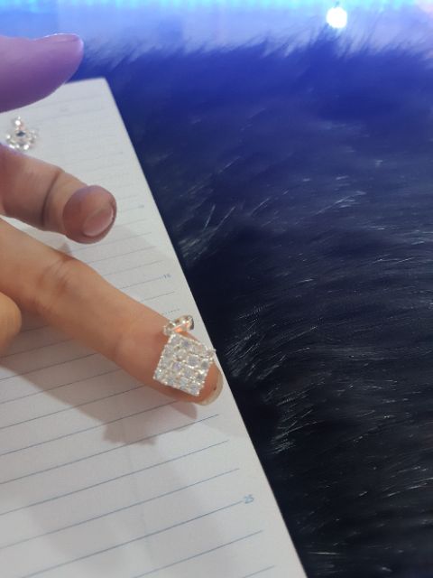 Mặt dây chuyền bạc