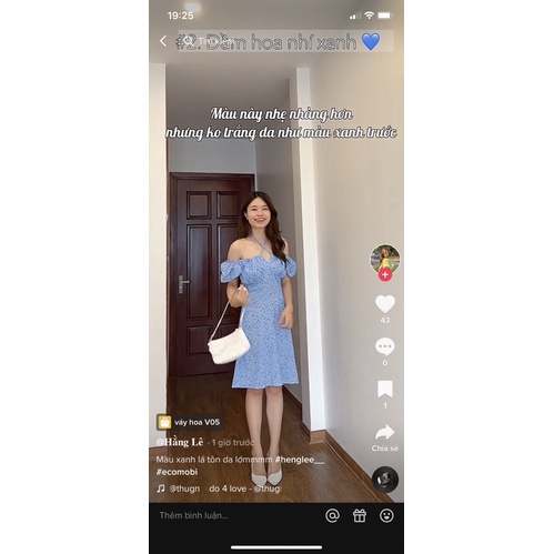 Váy hoa nhí trễ vai xinh xắn