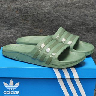Dép Adidas Duramo màu xanh bộ đôi