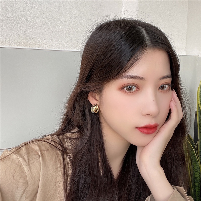 Khuyên tai kẹp không bấm lỗ chốt cố định K096 bằng hợp kim mạ vàng hình khối dáng ngắn Leous Accessories