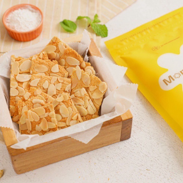 Bánh ngói HẠNH NHÂN  ăn kiêng mỏng và giòn ăn vặt quán 88 | BigBuy360 - bigbuy360.vn