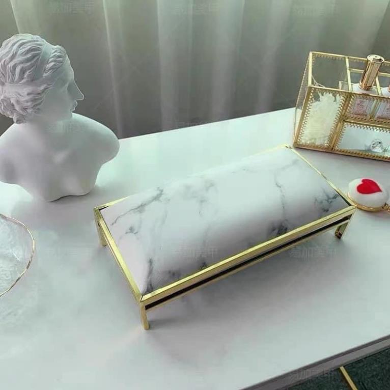 Kê tay làm móng bằng da sang chảnh
