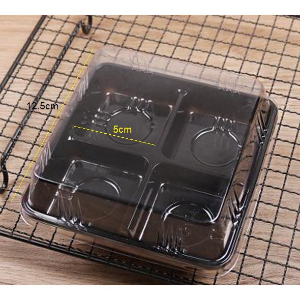 Hộp nhựa 4 ngăn FG134