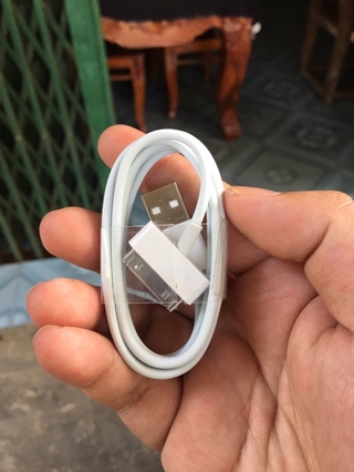 Sạc cáp iphone 4/4s hàng tốt giá rẻ