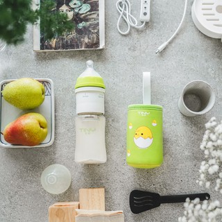 Bình Pha Sữa Di Động Tiny Baby Nhật Bản