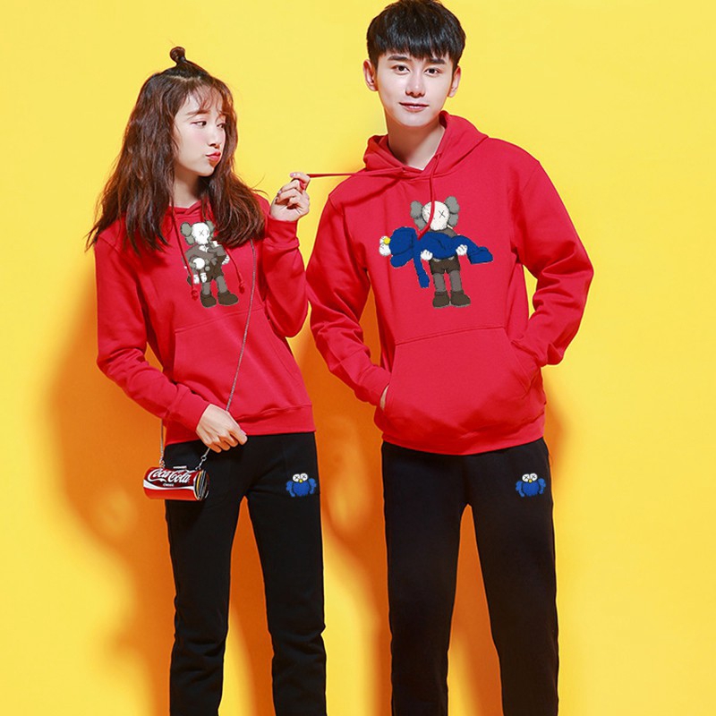 Áo hoodie cotton tay dài in hình Kaws xinh xắn dành cho cặp đôi | BigBuy360 - bigbuy360.vn