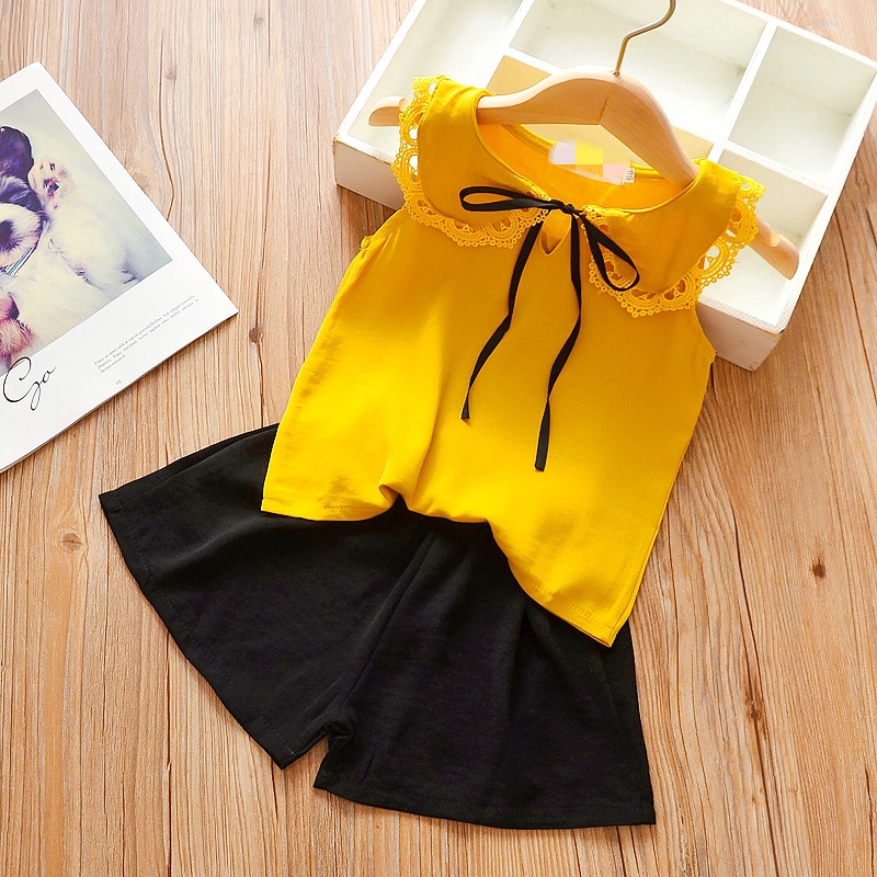 Two-piece suit of casual casual summer shirt with fashion shorts for girls aged 0-5