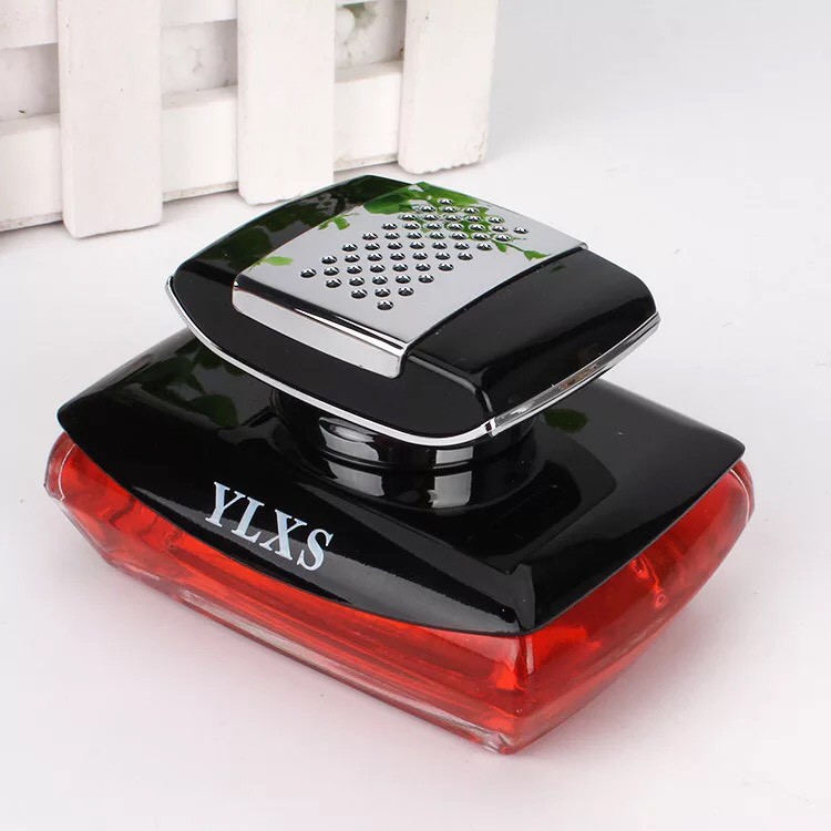 Nước hoa cho xe hơi mùi hương quyến dũ