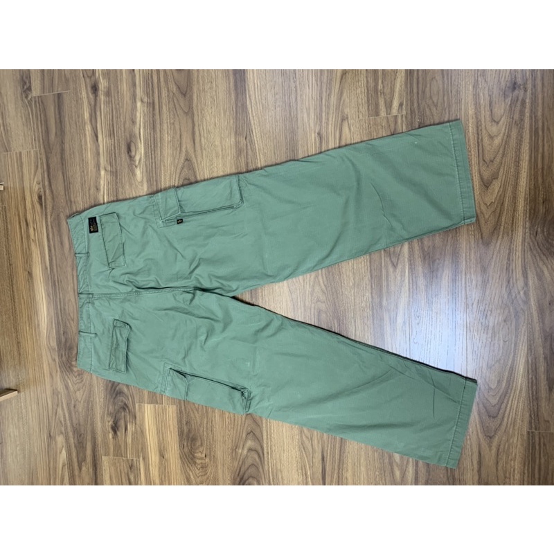 Quần túi hộp Alpha Industries