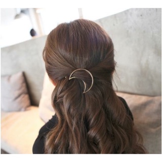 Cặp tóc hình trăng