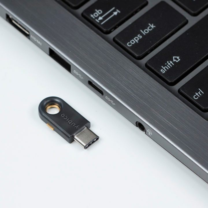 Khóa bảo mật YubiKey 5C