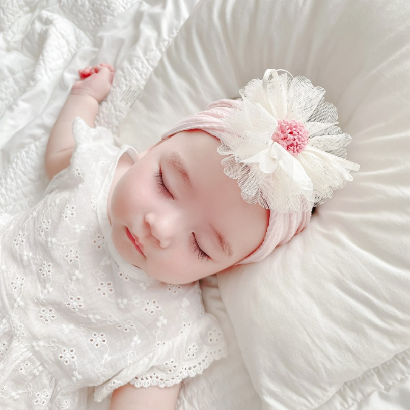 Turban vải dệt bản to, đính hoa ren cho bé gái
