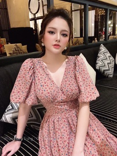 Đầm hồng tiểu thư