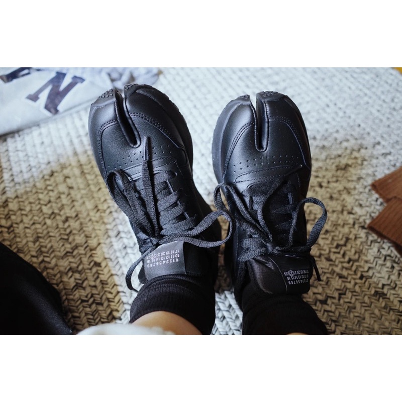 - Giày thể thao nữ xẻ móng lợn Ulzzang Hàn Quốc BORA SHOP buộc dây order