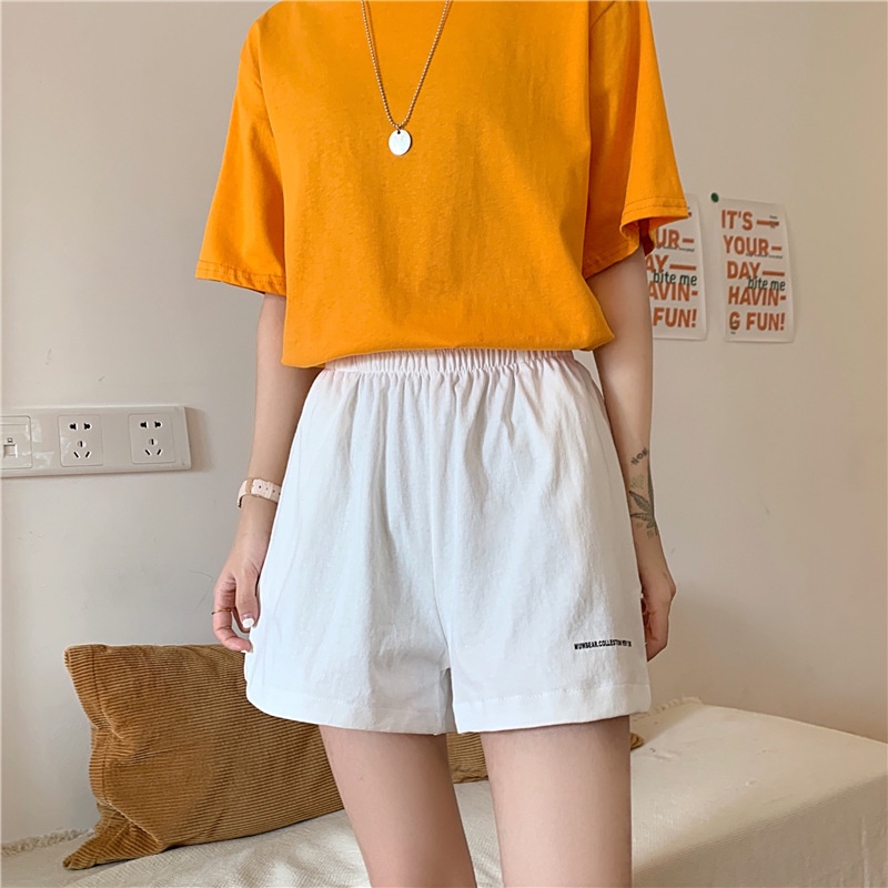 Quần đùi nữ lưng cao ống rộng mặc nhà CHAT thêu chữ vải đũi Q054