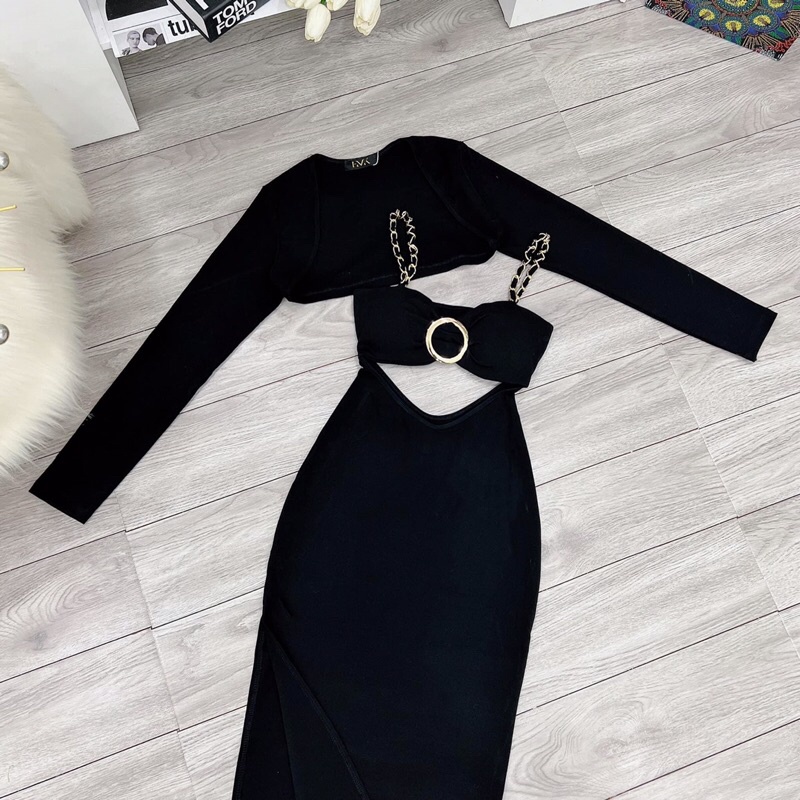 Set áo croptop tay dài + Đầm maxi khoen ngực xẻ tà