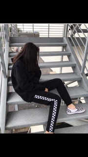 Quần jogger viền