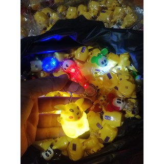 MÓC KHÓA PIKACHU MICKEY CÓ ĐÈN