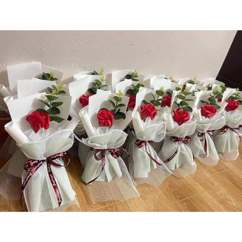 Bó hoa sáp 1 bông tặng thiệp và túi