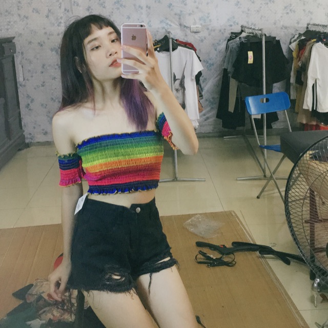 Áo trễ vai cầu vồng