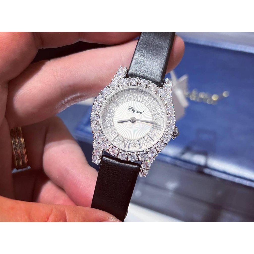 Đồng Hồ Nữ CHOPARD Đính Đá Cao Cấp, Máy Pin Nhật size 32mm Chống Nước 5ATM.