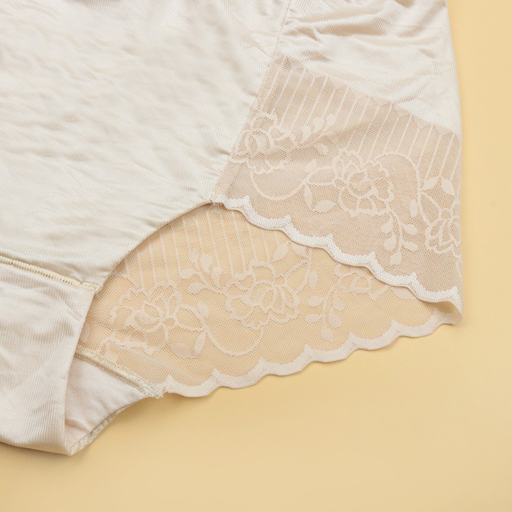 Quần lót Nữ Ren Luperi Phom To Lưng Cao Ôm Gọn Bụng Viền Mông Không Đường May Họa Tiết Hoa Xinh Xắn LUQL769 | BigBuy360 - bigbuy360.vn