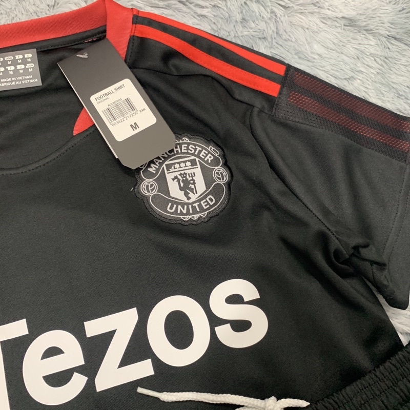 Quần áo bóng đá CLB Bayern Munich màu đen/tím mẫu mới nhất 23/24