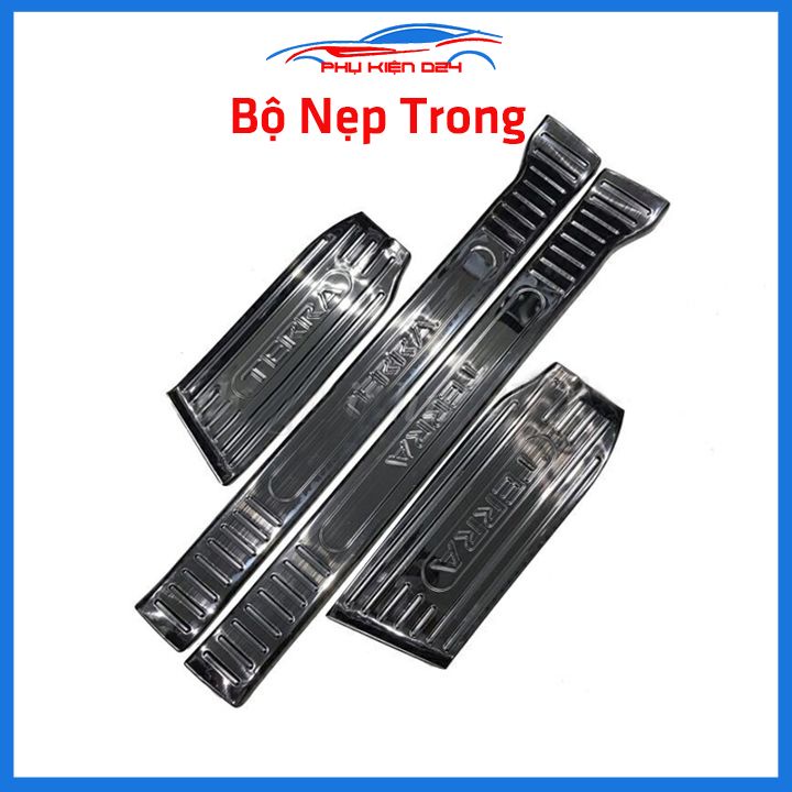 Bộ ốp bậc cửa trong ngoài nẹp bước chân Terra 2018-2019-2020 vân Titan chống trầy trang trí xe