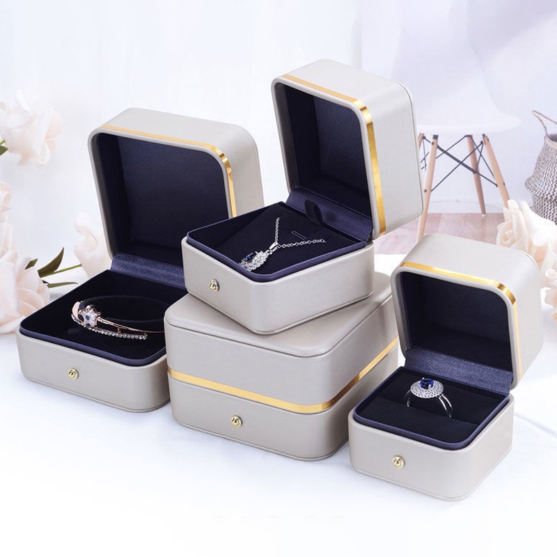 Hộp đựng trang sức bằng da PU cao cấp tinh tế