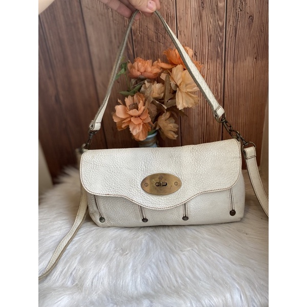 Túi da bò 2 bản dây đeo màu trắng kem