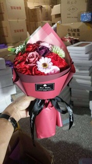 Hoa sáp thơm kèm túi đựng