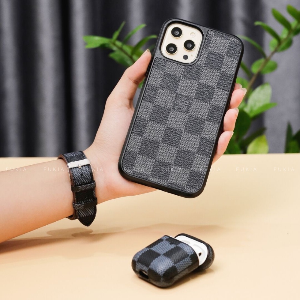 Ốp da thủ công IV viền đen dành cho IPhone 14/14Plus/14Pro/14Promax/13/13Pro/13Promax/12/12Pro/12Promax ODTC125