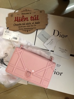 Túi viền đinh mẫu mới