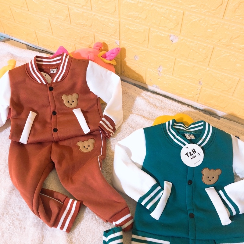 SET BỘ BOMBER GẤU THÊU CHO BÉ TRAI CHẤT NỈ BÔNG TÀU