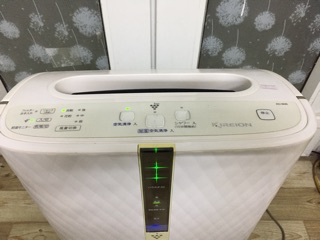 MÁY LỌC KHÍ BÙ ẨM SHARP KC-W45