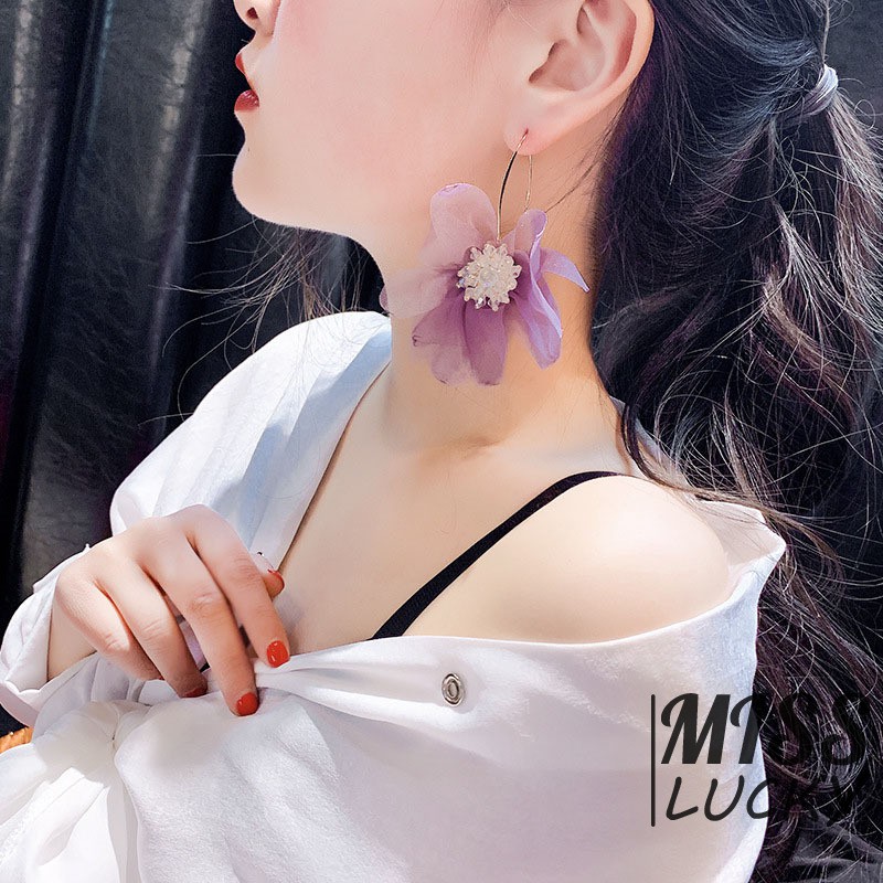 Khuyên tai nữ kiểu dáng thời trang phong cách Hàn Quốc