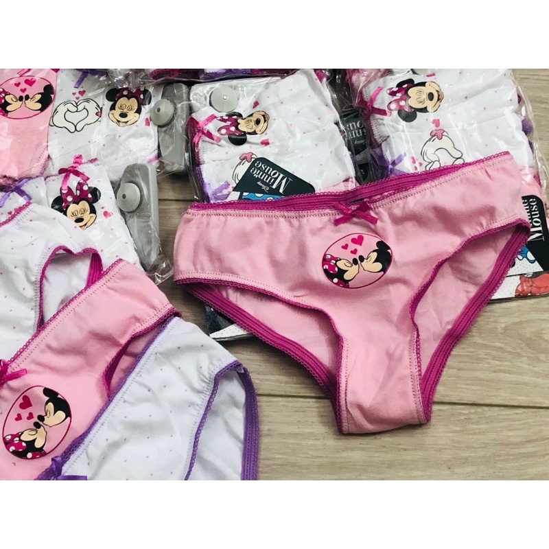 Quần chip bé gái