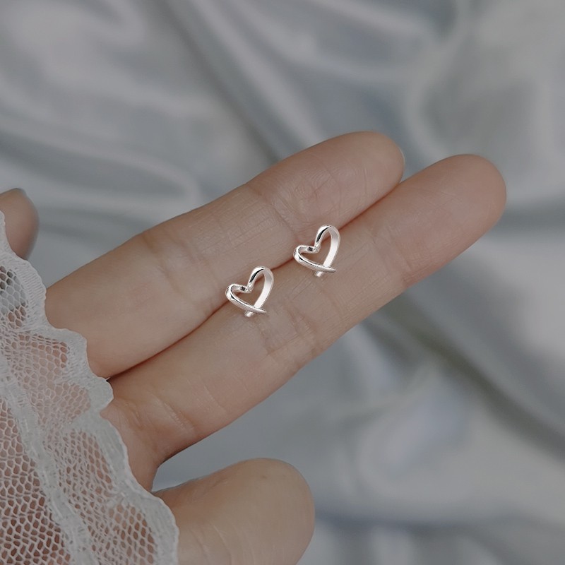 Khuyên tai Bạc / Bông tai Bạc trái tim đan chéo nữ -𝑨̉𝒏𝒉 +𝑽𝒊𝒅𝒆𝒐 𝒕𝒉𝒂̣̂𝒕-HÀNG CÓ SẴN- Cam kết CHUẨN BẠC 925 _ TUNA SHOP