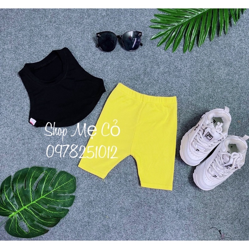 Set Thiết Kế Năng Động Áo Lệch Vai Phối Quần Túm Hoạ Tiết Chuột Đáng Yêu