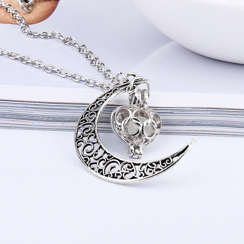 flowersqueen Vòng cổ Mạ Bạc Mặt Trăng Khuyết Phát Sáng Trong Đêm