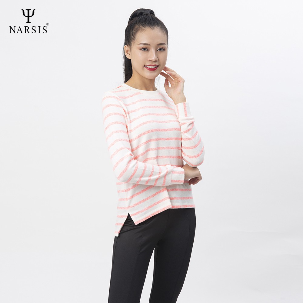 Áo len nữ Narsis L0021 màu trắng ngà kẻ hồng