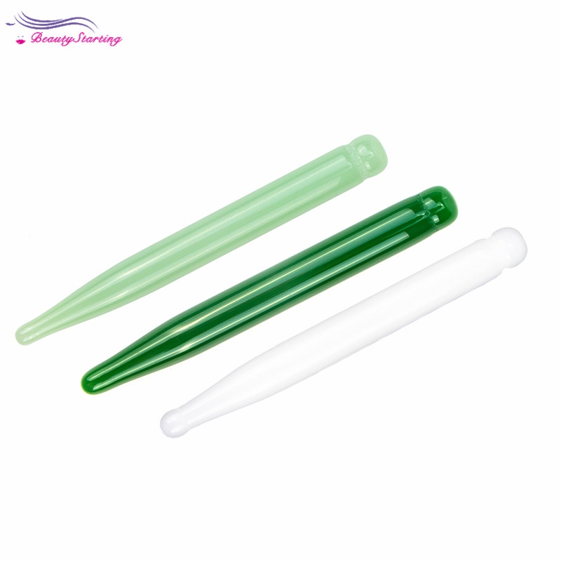 Thanh massage da mặt làm bằng đá ngọc bích