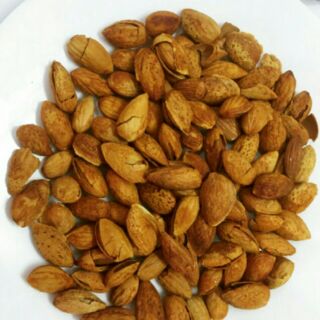 Hạnh nhân rang bơ muối