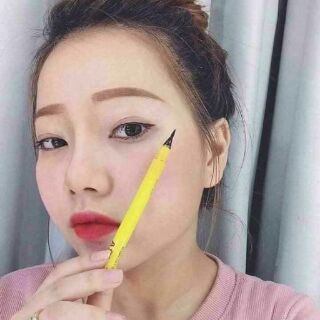 Kẻ mắt Bút lông maybeline