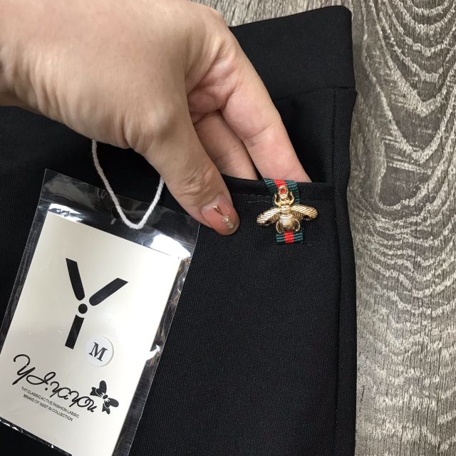 Quần ngố nữ, chất mì hàn đanh mịn, không bai xù, mát, đính ong hoặc chứ G.C thời trang mã QN 01 | BigBuy360 - bigbuy360.vn